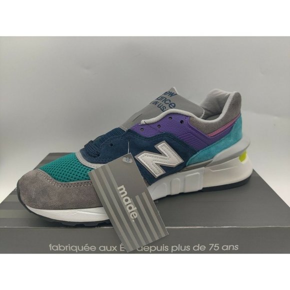 Athletic_Shoes